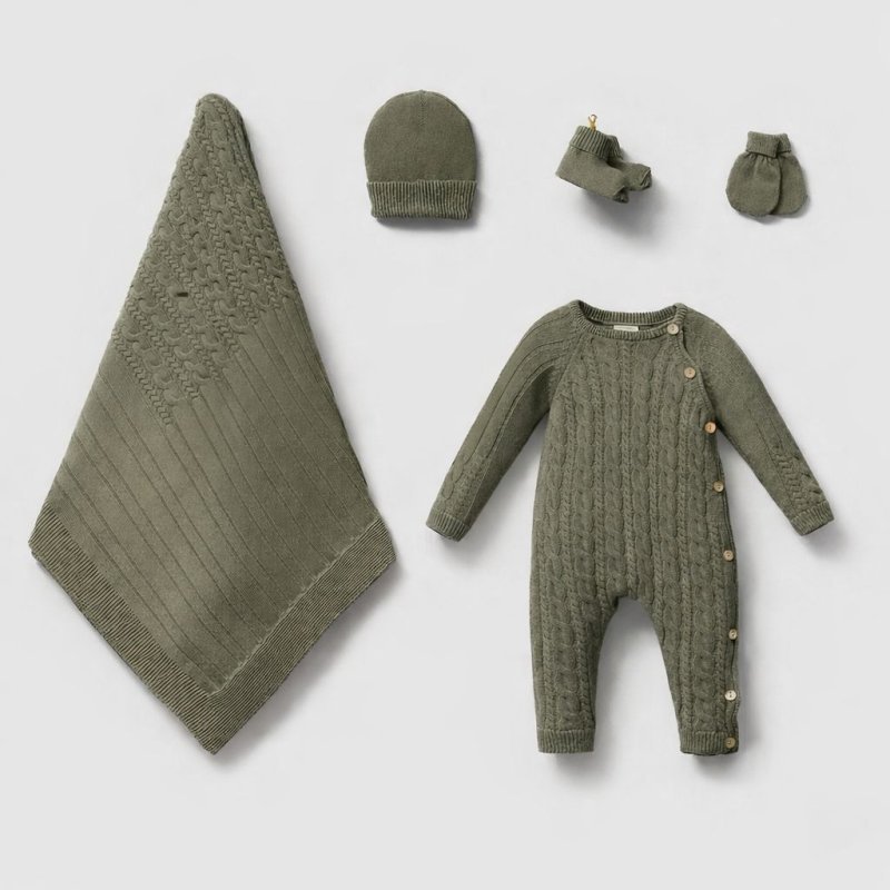 طقم حديث ولاده ٥ قطع قطن عضوي طبيعي🪡