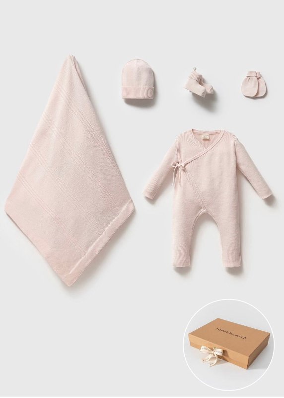 طقم حديث ولاده ٥ قطع قطن عضوي طبيعي🪡