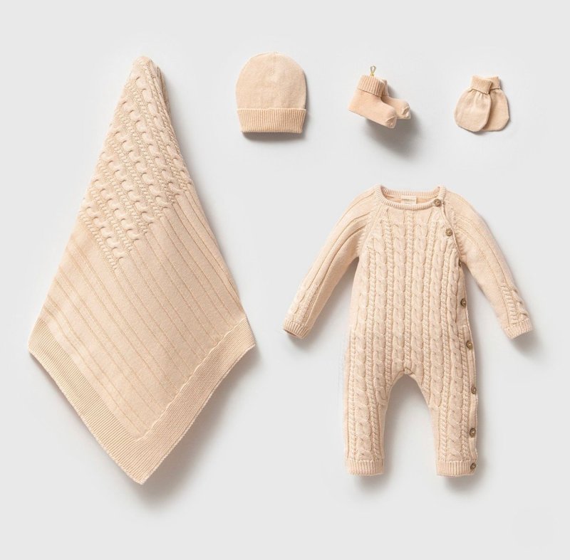 طقم حديث ولاده ٥ قطع قطن عضوي طبيعي🪡