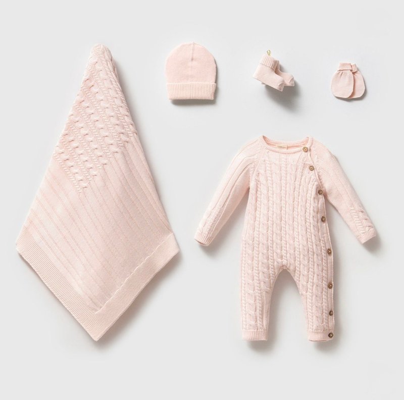 طقم حديث ولاده ٥ قطع قطن عضوي طبيعي🪡