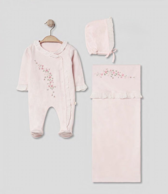 طقم  حديث ولاده قطن طبيعي 🪡