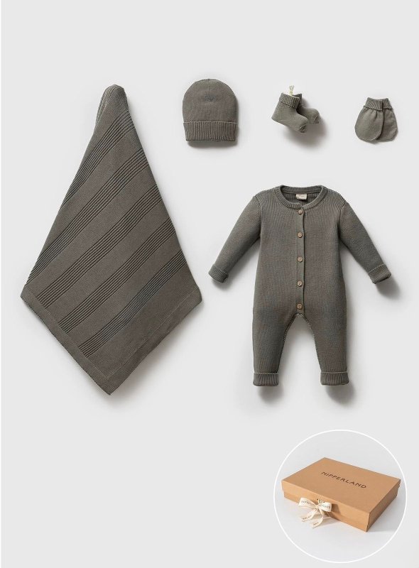 طقم حديث ولاده ٥ قطع قطن عضوي طبيعي🪡