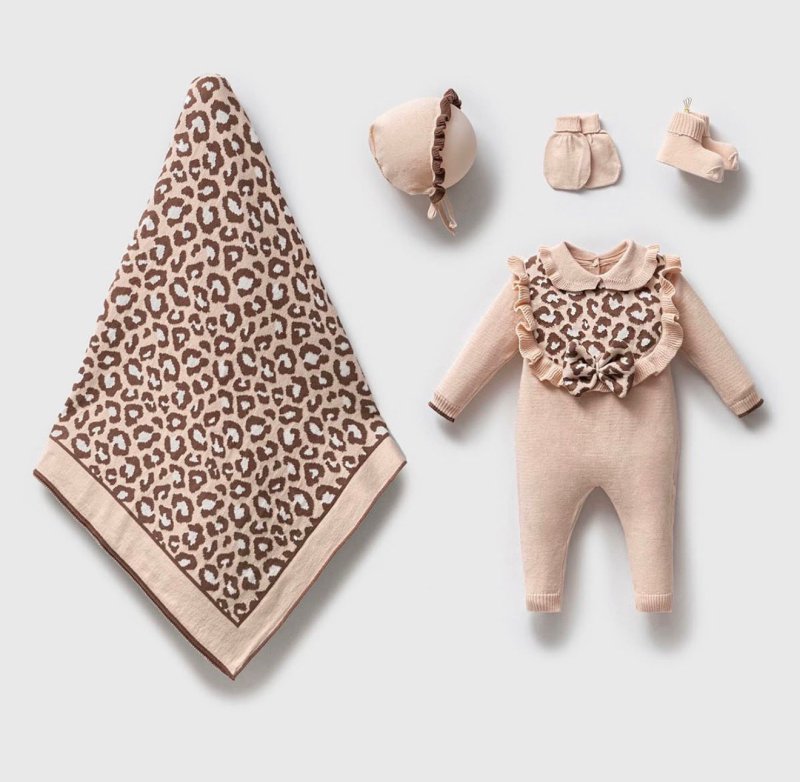 طقم حديث ولاده ٥ قطع قطن غزل طبيعي🪡