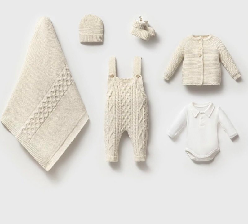 طقم حديث ولاده ١٠ قطع صوف طبيعي🪡